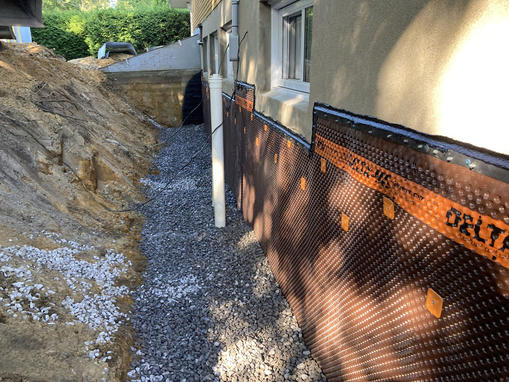 Service de drain et imperméabilisation de fondation a membrane à Joliette, Saint-Paul, Saint-Thomas, Crabtree dans Lanaudière et environs - Mini-Excavation Joliette