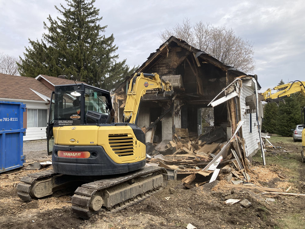 Service de demolition a L'Assomption, Joliette, Saint-Paul, Saint-Thomas, Crabtree dans Lanaudière et environs - Mini-Excavation Joliette